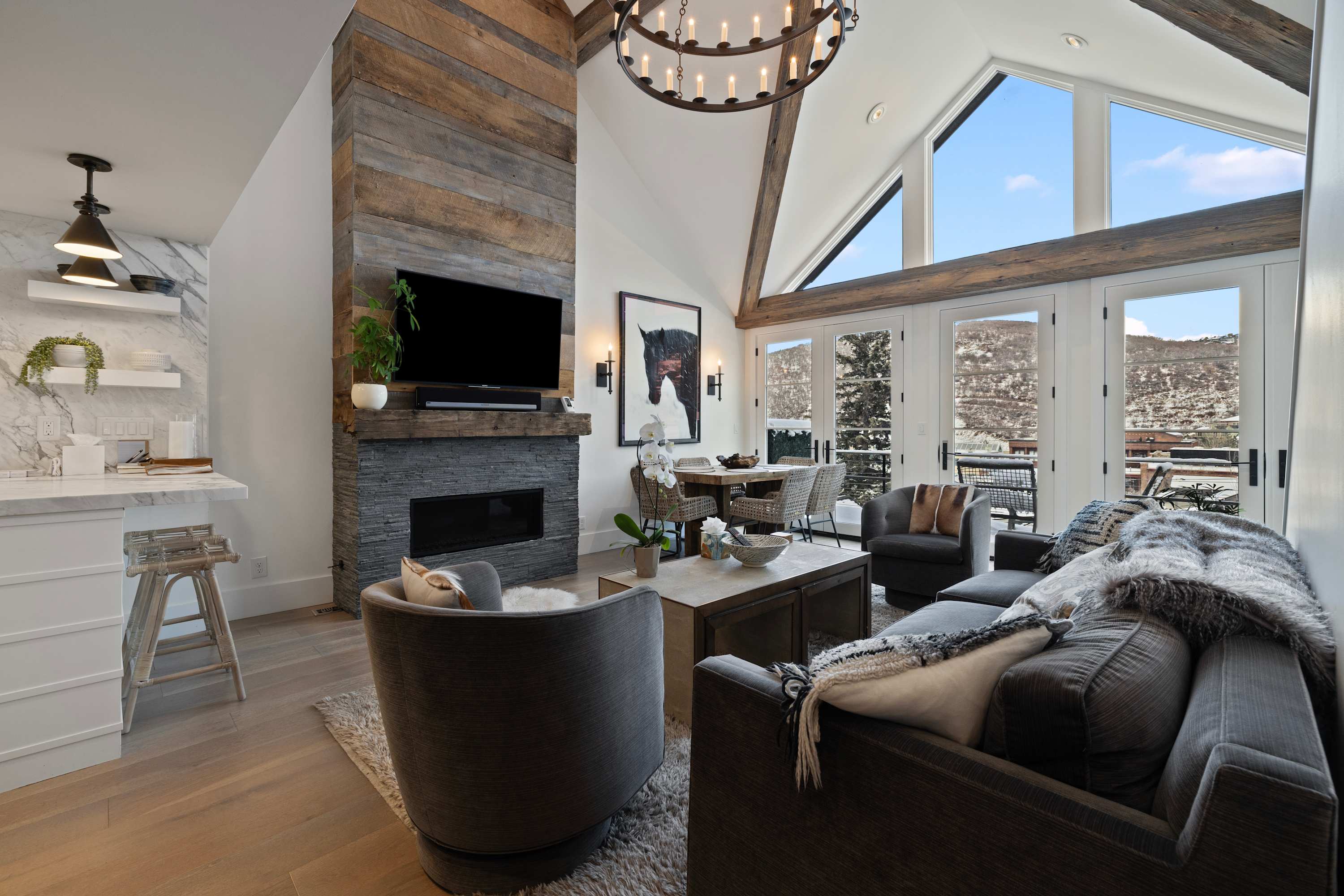572 Woodside Ave — Chic Park City retreat near Town Lift