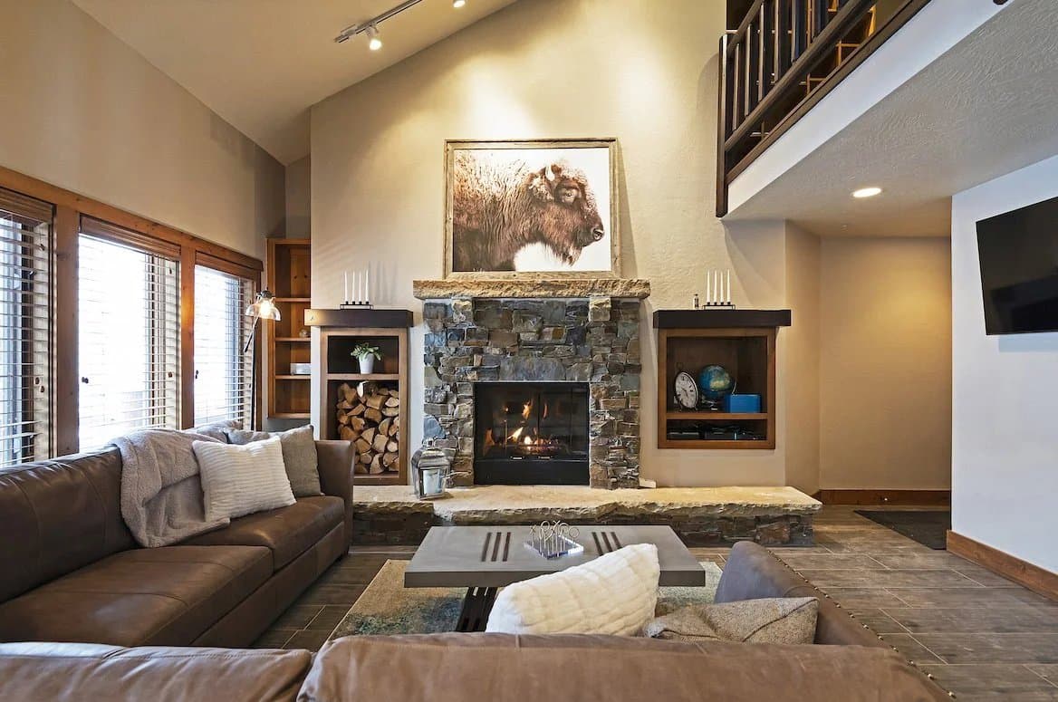 Carl and Sylvia's Mountain Condo